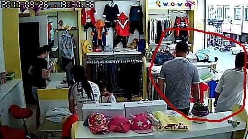 平舆网红吃瓜童装店电话,电话揭秘亲子时尚新潮流