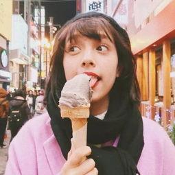 网红女骑士本人吃瓜图片,揭秘幕后美食故事