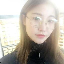 李瑶吃瓜网被抱起来蹬,被网友抱起来蹬成热门话题