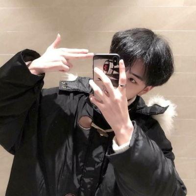 网红吃瓜头像男生霸气高冷