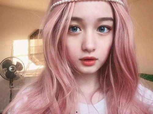 吃瓜网戴露,吃瓜网一姐的崛起之路