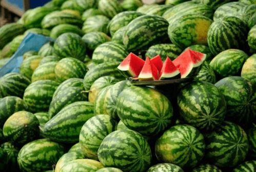 茂名网红黑妹吃瓜,揭秘网络热点背后的真相